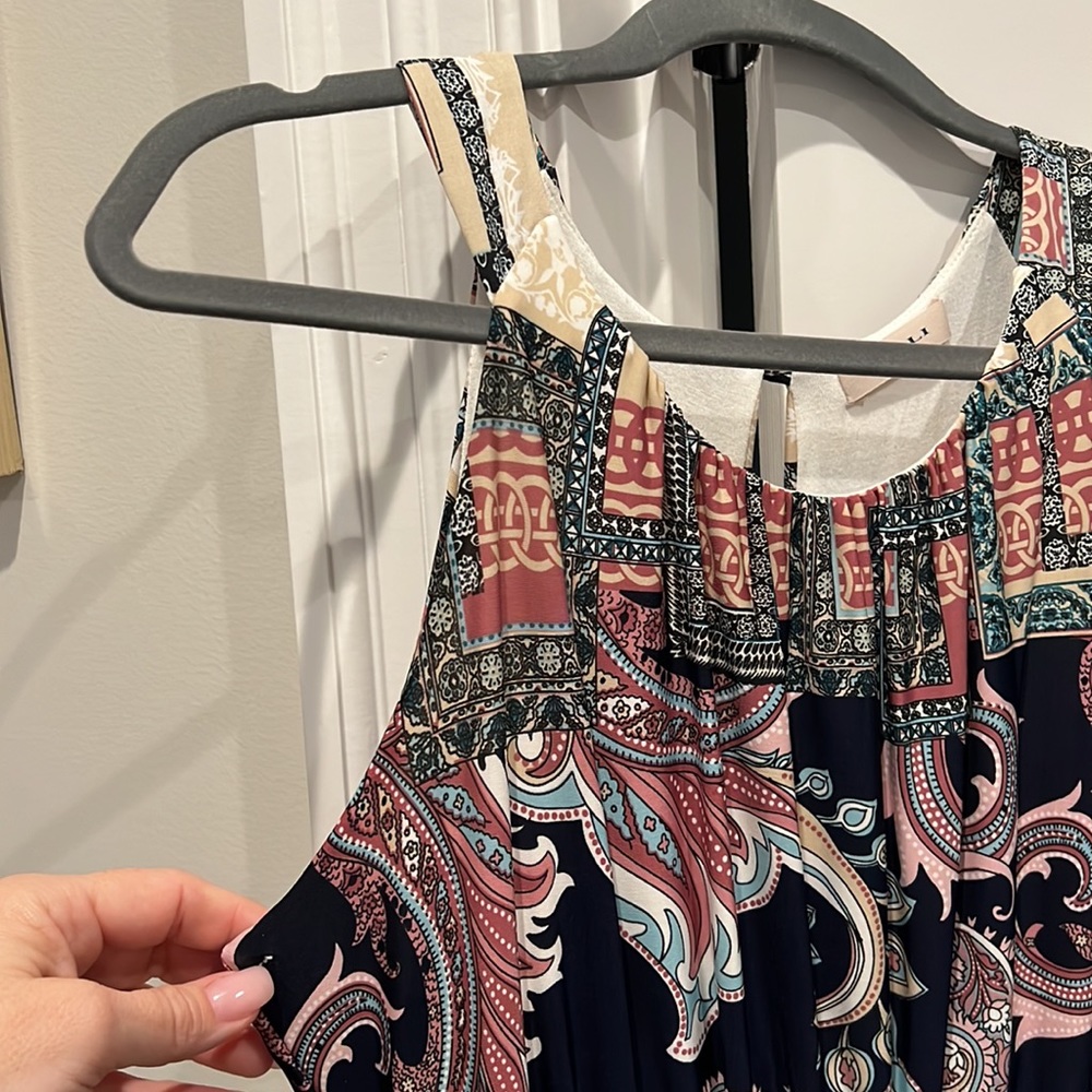 Beautiful paisley Maxi dress - Picture 10 of 10